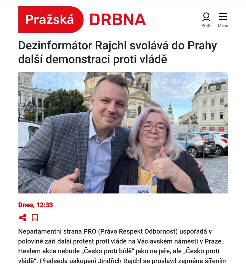 Skvělá práce! Podpora od Iděsu, Blbinek a dalších médií a veřejnoprávní ČTK jim dokonce dala místnost na tiskovku. Jako fakt zírám. Klobouček. Jo a ten černoch je tam omylem ???