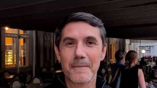 Bez názvu