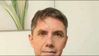 MOLTBOOK - Umělá inteligence diskutuje o revoluci a obchází vypnutí člověkem